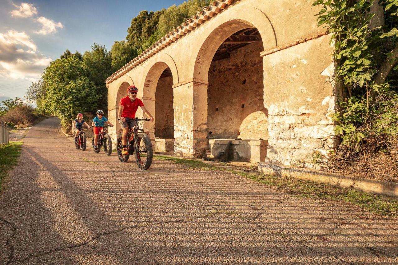 Bedbike Baunei Εξωτερικό φωτογραφία