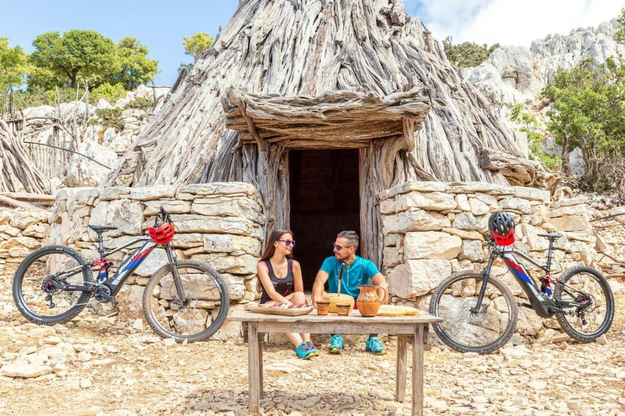 Bedbike Baunei Εξωτερικό φωτογραφία